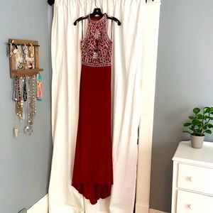 Exquisite scarlet beaded evening gown! SZ 2